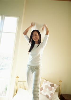 自然素材の魅力を最大限に引き出す!一枚板オーダーテーブルの選び方と作り方